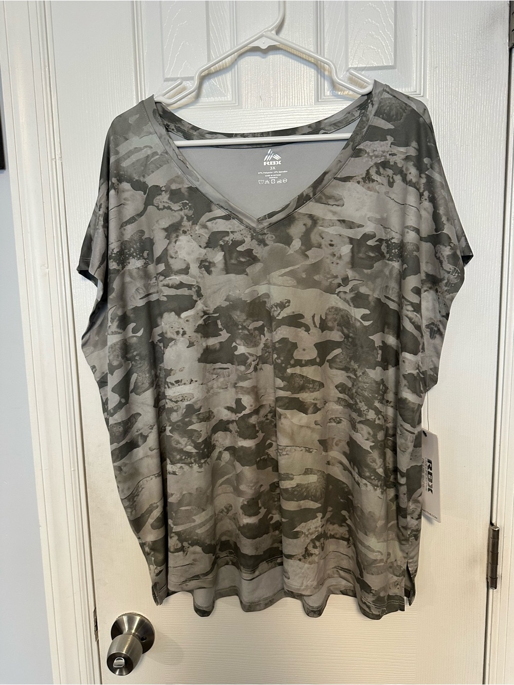 RBX Camo Top 3X NWT
